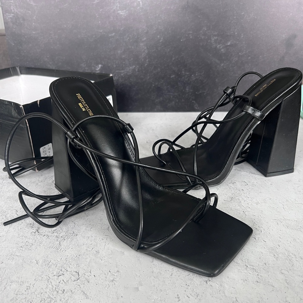 PLT Wide Fit Square Tow Strappy Heeled Sandals Size 10 NWT